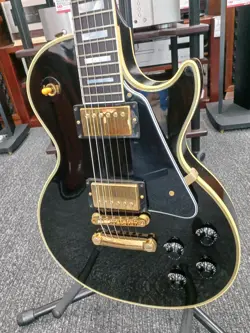 CUSTOM BLACK BEA