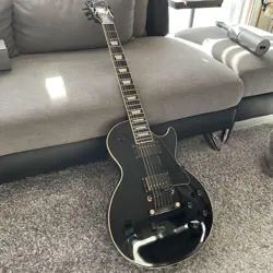 GIBSON LES PAUL ALL BLACK