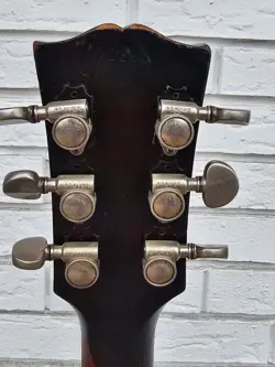 GUITAR W/OHSC! -LL