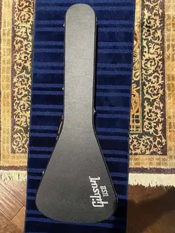 GIBSON GOVERNMENT SERIES FLYING V II - TAN