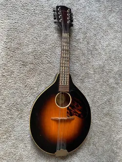 MANDOLIN MADE