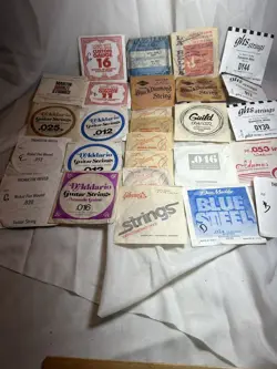 ASSORTED GIBSON LA