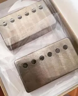AGED RELIC GIBSON