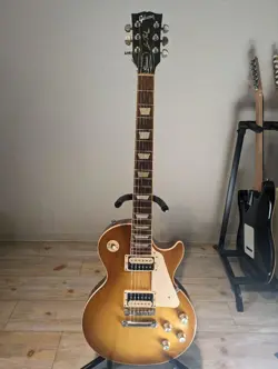 GIBSON LES PAUL CLASSIC 2019 SUNBURST ELECTRIC GUITAR USED SHIPPING FROM JAPAN