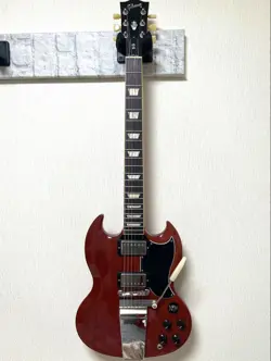 GIBSON SG STANDARD '61 RED ELECTRIC GUITAR W/HARD CASE USED SHIPPING FROM JAPAN