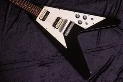 USED GIBSON / FLYING V '67 MOD EBONY 01151472 3.2KG CONSIGNMENT TONIQ YOKOHAMA