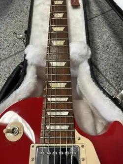 GIBSON LES PAUL STUDIO 2013 RADIANT RED
