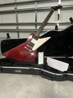 GIBSON EXPLORER 2006 - CHERRY RED