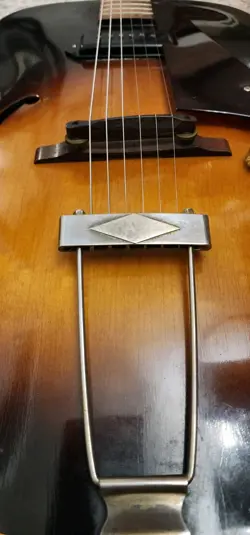 GIBSON ES-125 GUITAR