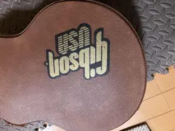 GIBSON GUITAR USA