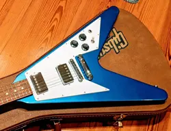 SPARKLE GUITAR W/OHSC