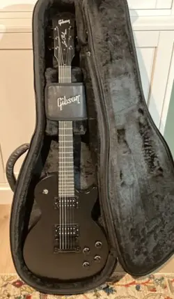 GIBSON LES PAUL SPECIAL TRIBUTE RAVEN LIMITED-EDITION ELECTRIC GUITAR