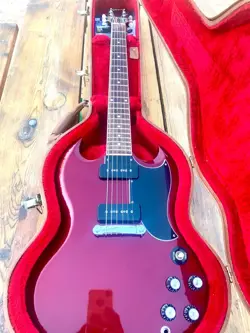 GIBSON SG SPECIAL - ORIGINAL CASE & PAPERWORK (CHERRY RED)