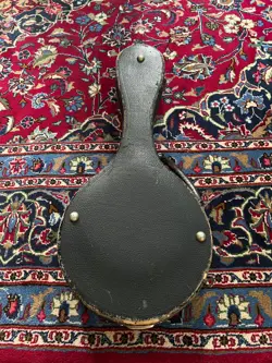 GIBSON MANDOLIN STYLE