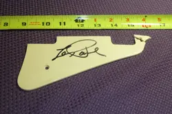 1 OLDER GIBSON LES PAUL DELUXE PICKGUARD SIGNED BY LES PAUL –  ITEM UT