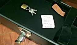 NEW GIBSON CUSTOM SHOP ADAM JONES TOOL 79 SILVERBURST LES PAUL GUITAR CASE +TAGS