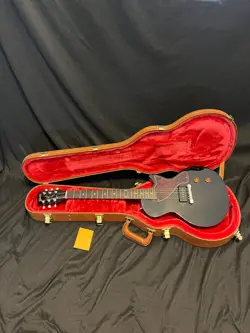 2021 GIBSON LES PAUL JUNIOR JR. GUITAR IN EBONY 50'S NECK PROFILE W/OHSC-EXCELLE