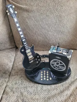 VINTAGE GIBSON GUITAR AND AMP PHONE WITH SONG RINGTONES