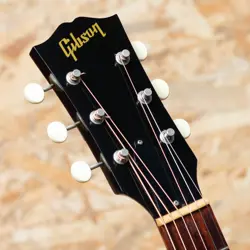 GIBSON J-45 2002