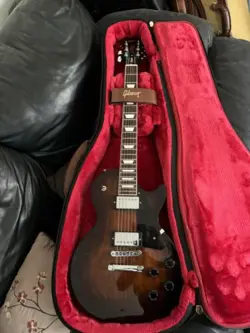 GUITAR SMOKEHOUSE W/