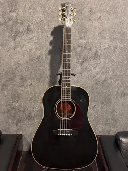 GIBSON J45 ACOUSTIC GUITAR NO.MG2494