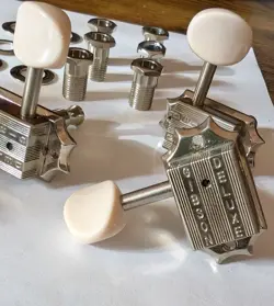 GIBSON PMMH-060 DELUXE WHITE BUTTON TUNER SET, VINTAGE NICKEL