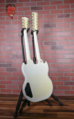 WHITE 2010