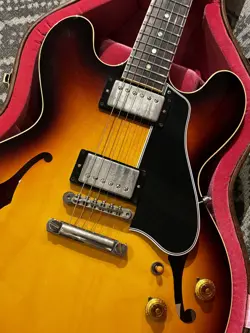 GIBSON CUSTOM SHOP  1959 ES-335 REISSUE VINTAGE BURST VOS