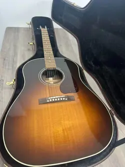 GIBSON J15 ACOUSTIC GUITAR 2022 WITH CASE USED GOOD CONDITION FROM JAPAN