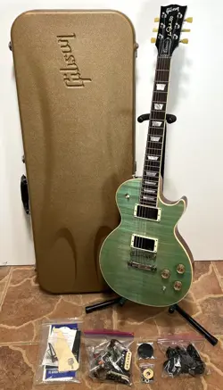 READ - 2015 GIBSON CLASSIC LES PAUL 100 6-STRING ELECTRIC GUITAR - SEAFOAM GREEN