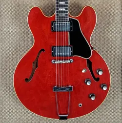1967 GIBSON ES-335 - NO CRACKS - SUPER CLEAN - 100% ORIGINAL