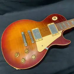 GIBSON LES PAUL CLASSIC PLUS ELECTRIC GUITAR - NEW CONDITION - HCS NAGAOKA STORE