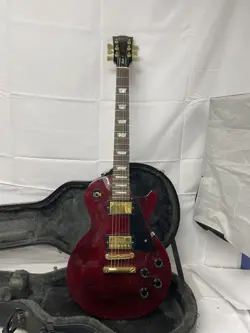 2004 GIBSON LES PAUL STUDIO 6-STRING ELECTRIC GUITAR MADE IN THE USA