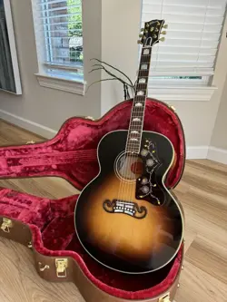 GIBSON SJ 200 VINTAGE ORIGINAL!!