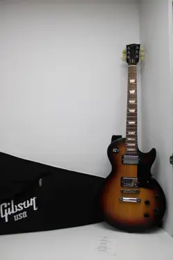 2012 GIBSON LES PAUL STUDIO GUITAR, SATIN FIREBURST WITH CASE