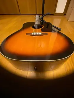 GIBSON J-50 ACOUSTIC