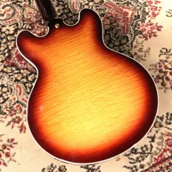 GIBSON AAA FIGURED