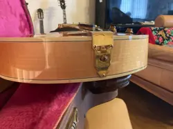 NATURAL GUITAR