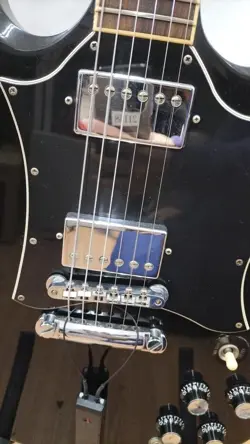 2001 SOLID BODY