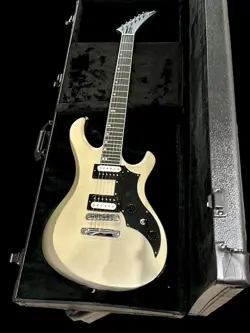 2024 GIBSON USA VICTORY GOLD MIST SATIN W/CASE
