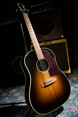 GIBSON J-45 STANDARD / 2009 ACOUSTIC GUITAR FREE SHIPPING FROM JAPAN 0303096