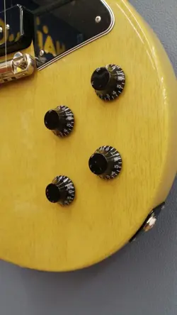 GUITAR 204694