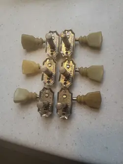 GIBSON DELUXE DUAL LINE TULIP  BUTTONS DOUBLE RING TUNERS D169400