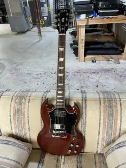 GIBSON SG STANDARD 2008 CLEAN WITH ORIGINAL CASE