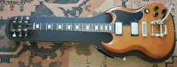 1972 GIBSON SG WITH BIGSBY TREMOLO / ORIGINAL HARDSHELL CASE AND PAMPHLET