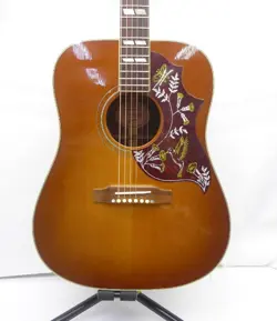 GIBSON HUMMING BIRD HISTORIC COLLECTION 2005 WITH HARD CASE ECO ACOUSTIC GUITAR