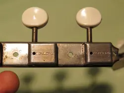 DELUXE STRIP