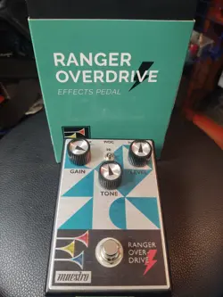 BASS EFFECT PEDAL