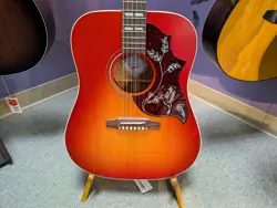 GIBSON HUMMINGBIRD SPECIAL - SATIN VINTAGE CHERRY SUNBURST