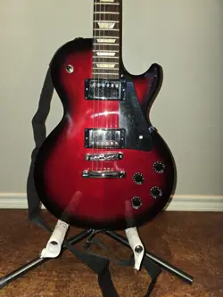 2022 GIBSON LES PAUL STUDIO LIMITED EDITION BLACK CHERRY BURST WITH ORIGINAL GB.